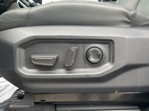 Used 2025 Toyota Tundra Limited w/ TRD Off-Road Package AWD/4WD image 12