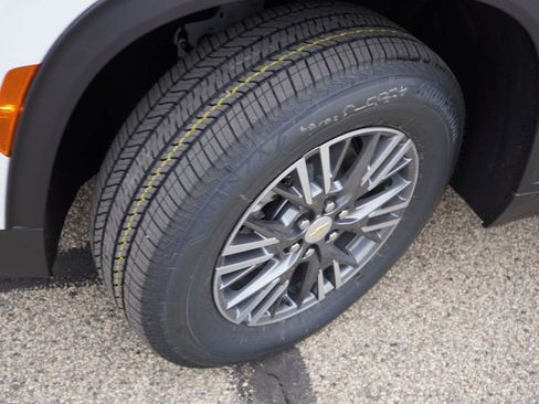 New 2026 Chevrolet Traverse LT w/ Driver Confidence Package image 9