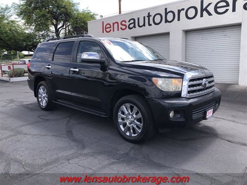 Used 2010 Toyota Sequoia Platinum RWD image 2