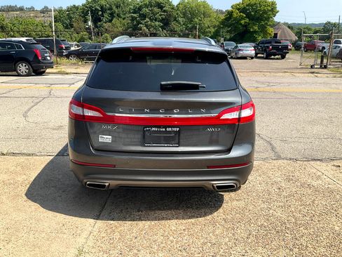 Used 2018 Lincoln MKX Reserve w/ Lincoln MKX Climate Package image 9