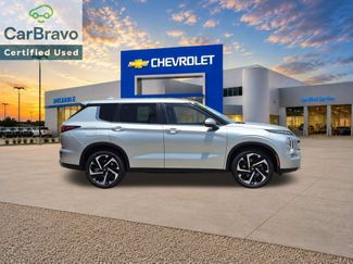 Used 2024 Mitsubishi Outlander SE Black Edition FWD video 2