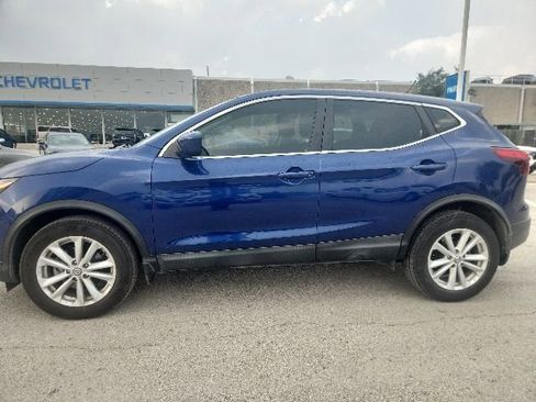 Used 2019 Nissan Rogue Sport S w/ Appearance Package FWD image 5
