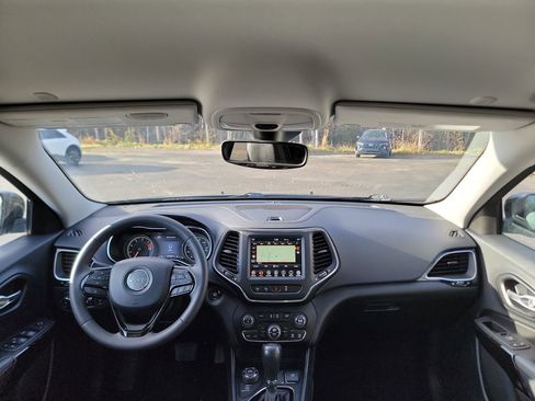 Used 2023 Jeep Cherokee Altitude Lux image 26