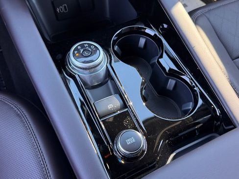 New 2026 Ford Explorer Platinum image 25