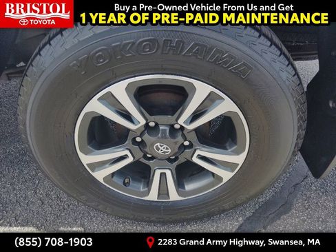 Used 2017 Toyota Tacoma TRD Sport w/ Tow Package (A/T) AWD/4WD image 14