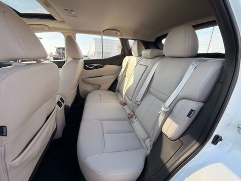 Certified 2022 Nissan Rogue Sport SL w/ Premium Package image 17