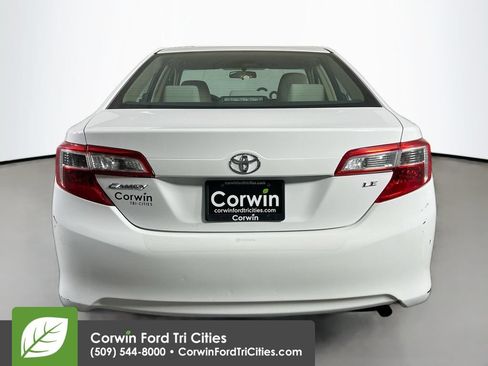 Used 2012 Toyota Camry LE FWD image 13