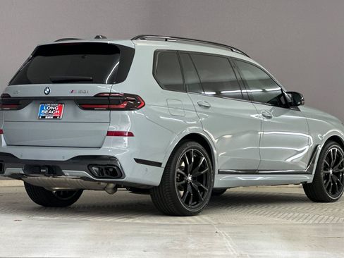 Certified 2025 BMW X7 M60i AWD/4WD image 8