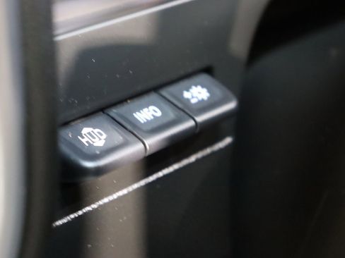 Used 2019 GMC Sierra 1500 AT4 w/ AT4 Premium Package AWD/4WD image 50