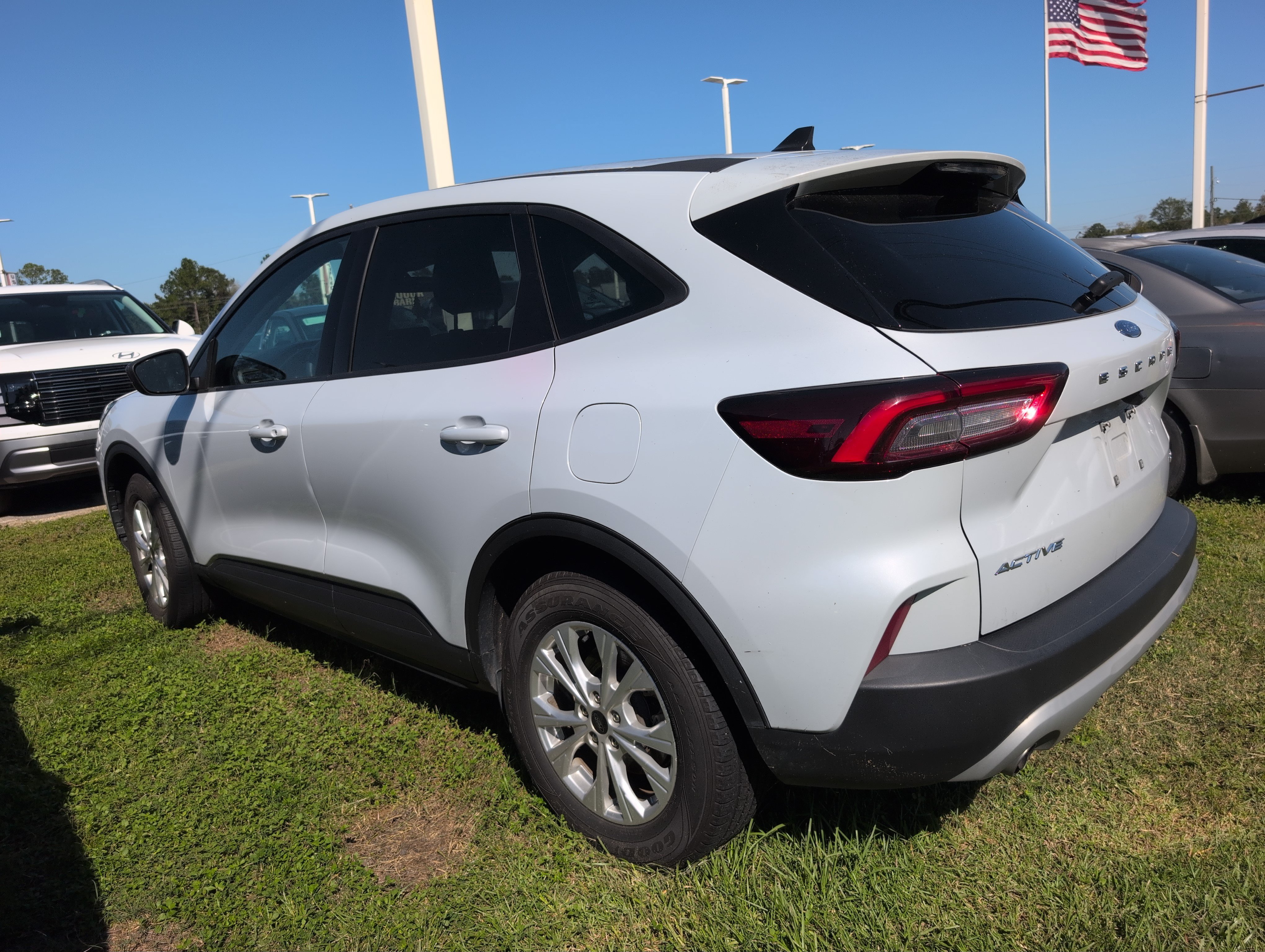 Used 2025 Ford Escape Active AWD/4WD image 4