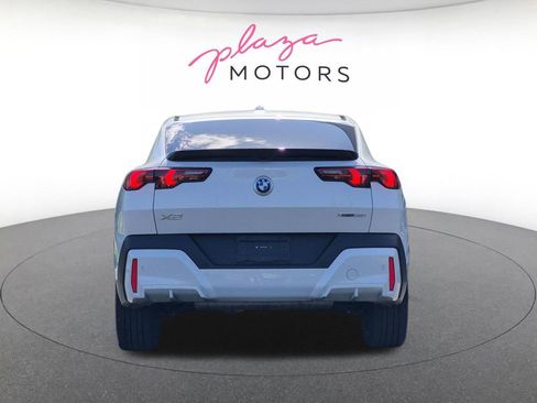 Certified 2025 BMW X2 xDrive28i AWD/4WD image 6