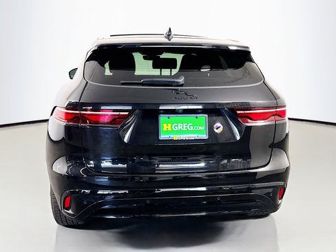 Used 2025 Jaguar F-PACE R-Dynamic S image 8