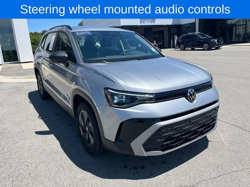 Certified 2025 Volkswagen Taos S FWD image 4