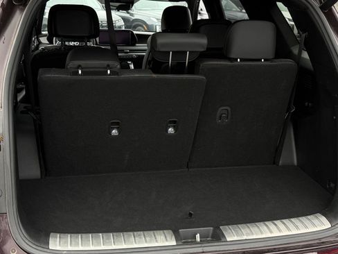 Used 2023 Hyundai Palisade Calligraphy image 30