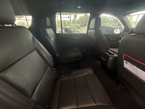 Used 2023 Chevrolet Suburban Z71 AWD/4WD image 38