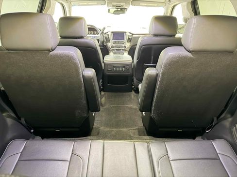 Used 2016 GMC Yukon SLT w/ HD Trailering Package image 16