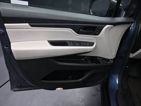 Certified 2025 Honda Odyssey EX-L image 15