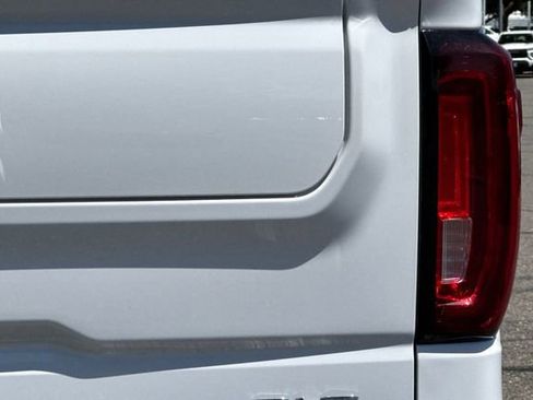 Used 2025 GMC Sierra 1500 SLT AWD/4WD image 51