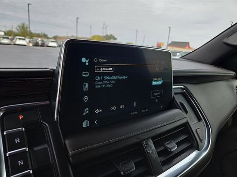 Used 2023 Chevrolet Tahoe Z71 image 18