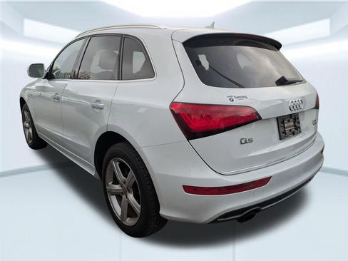 Used 2017 Audi Q5 2.0T Premium Plus w/ Technology Package image 2