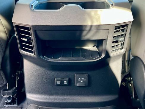 Used 2025 Toyota Tundra Limited image 44