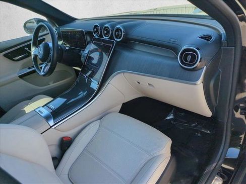 Used 2023 Mercedes-Benz GLC 300 image 21