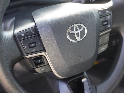 Used 2026 Toyota Camry LE w/ Convenience Package FWD image 29