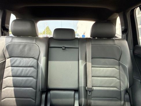 Used 2021 Volkswagen Tiguan SEL Premium R-Line w/ 3rd Row Seat Package AWD/4WD image 12