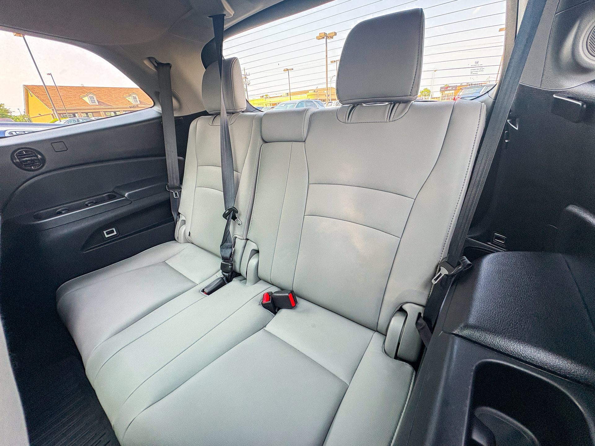 Used 2020 Honda Pilot Elite image 28