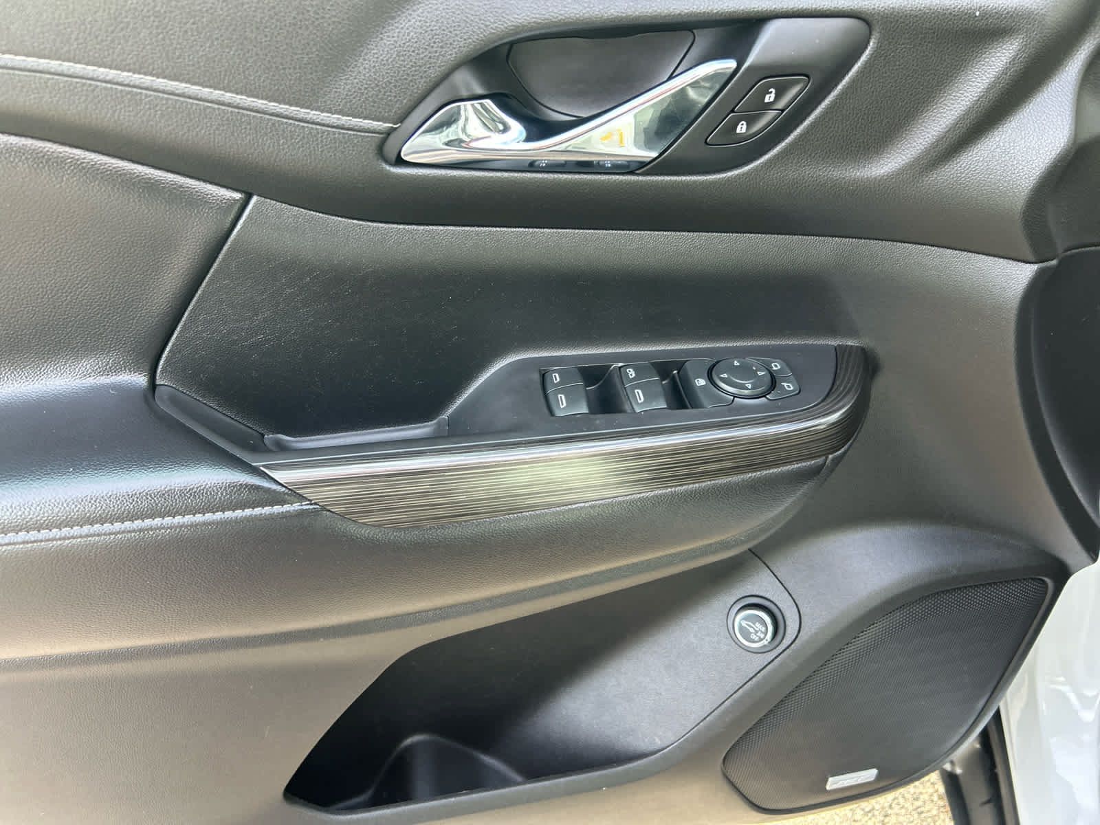 Used 2019 GMC Acadia SLT FWD image 10