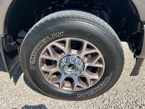 Used 2022 Ford F350 King Ranch image 10