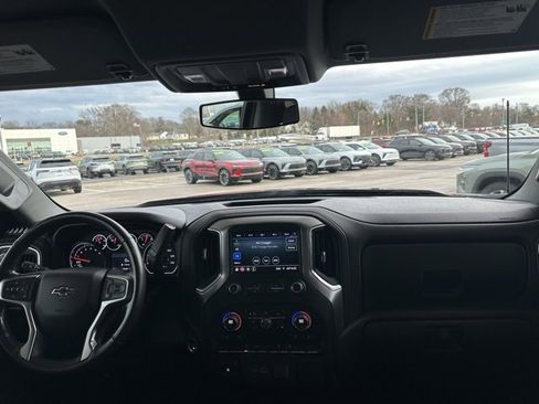 Used 2021 Chevrolet Silverado 1500 RST image 25