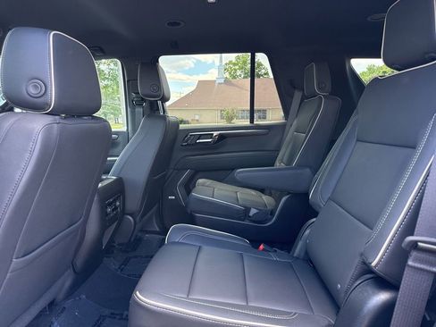 Used 2026 Chevrolet Tahoe Premier AWD/4WD image 11