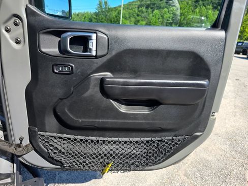 Used 2018 Jeep Wrangler Unlimited Sport S AWD/4WD image 45