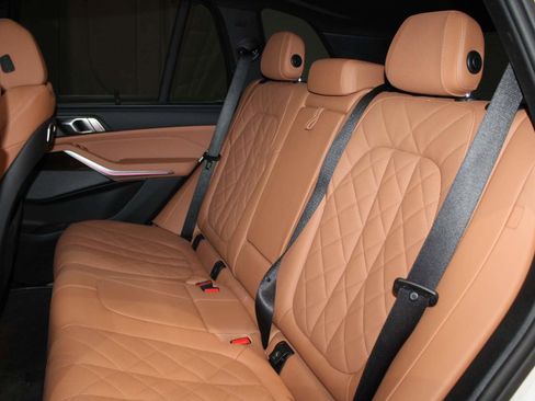 Used 2026 BMW X5 xDrive40i image 17