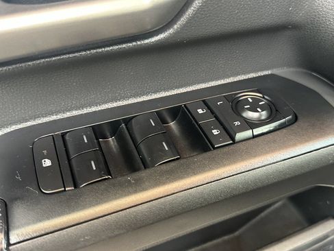 Used 2024 Toyota Tacoma TRD Off-Road AWD/4WD image 13