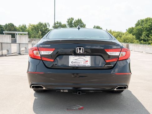 Used 2019 Honda Accord Sport image 6