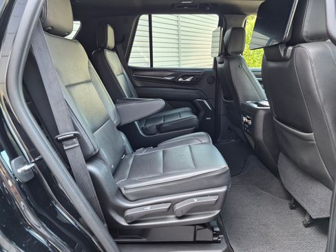 Used 2021 GMC Yukon Denali w/ Denali Premium Package AWD/4WD image 28