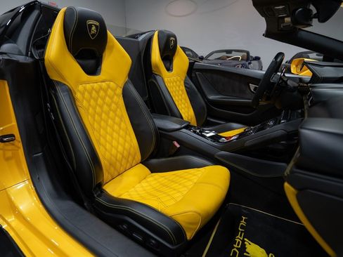 Used 2016 Lamborghini Huracan LP 610-4 image 31