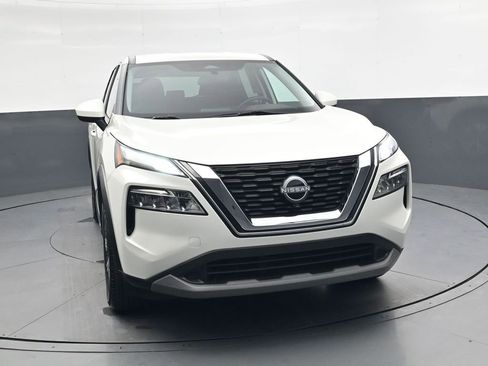 Used 2023 Nissan Rogue SV image 10