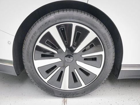 Used 2025 Lucid Air Touring AWD/4WD image 13