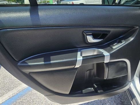 Used 2014 Volvo XC90 3.2 AWD/4WD image 18