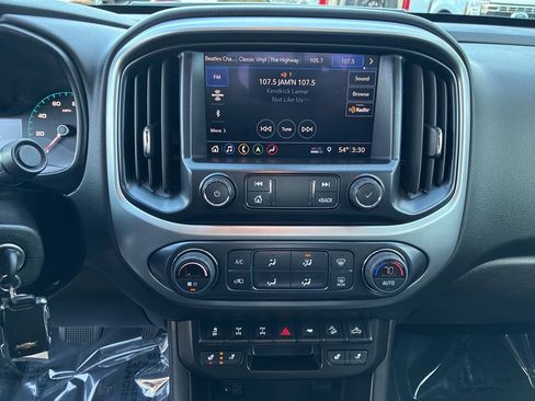 Used 2022 Chevrolet Colorado ZR2 image 15