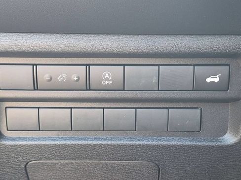 New 2026 Mitsubishi Outlander SE FWD image 17