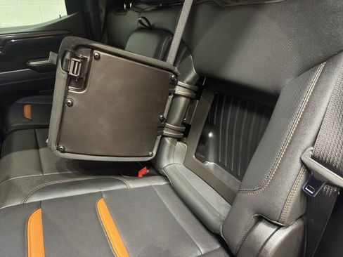 Used 2024 GMC Sierra 1500 AT4 w/ AT4 Premium Package image 14