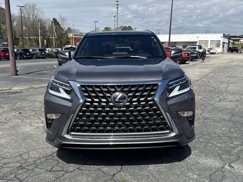 Used 2023 Lexus GX 460 Premium w/ Accessory Package image 2