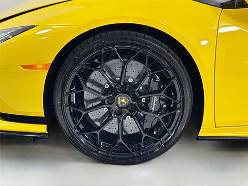 Used 2024 Lamborghini Huracan Tecnica RWD image 40
