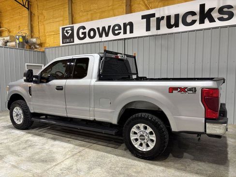 Used 2022 Ford F250 XLT w/ XLT Value Package AWD/4WD image 5