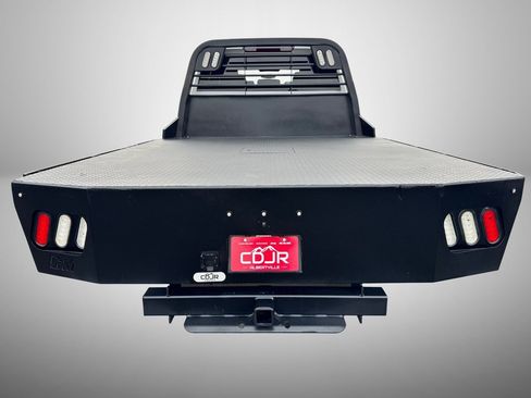 Used 2022 Chevrolet Silverado 3500 LT w/ Convenience Package image 8