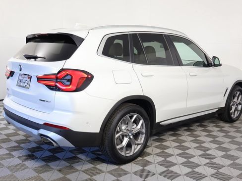 Used 2024 BMW X3 sDrive30i w/ Convenience Package RWD image 4